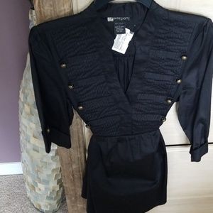 Super cute, never worn, blouse